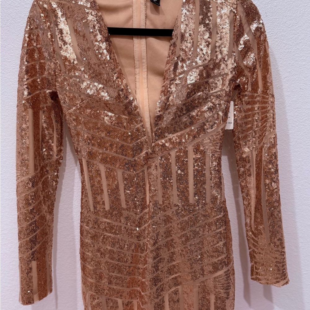 Windsor Rose Gold Sequin Long Sleeve V-Neck Dress